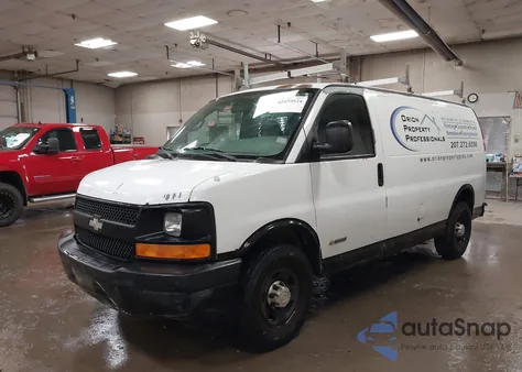 2005 Chevrolet Express из США, поврежденный, VIN 1GCGG25V151261276